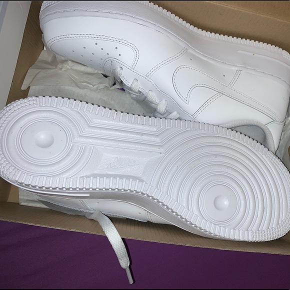 nike air force 1 size: 7y/8.5W - Picture 2 of 2
